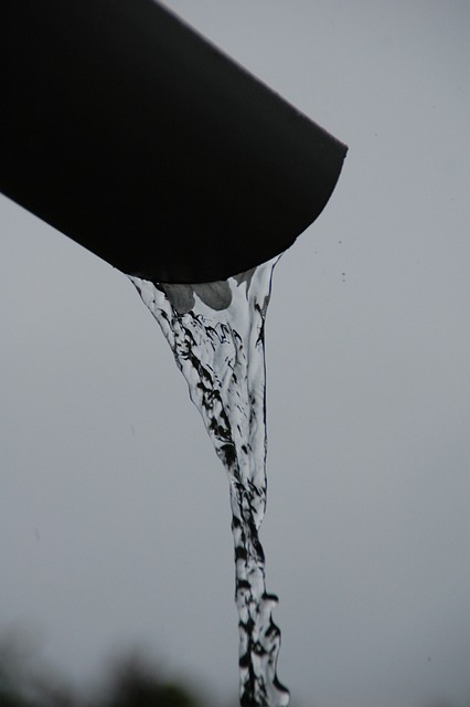 天沟管 雨 水 - 上的免费照片