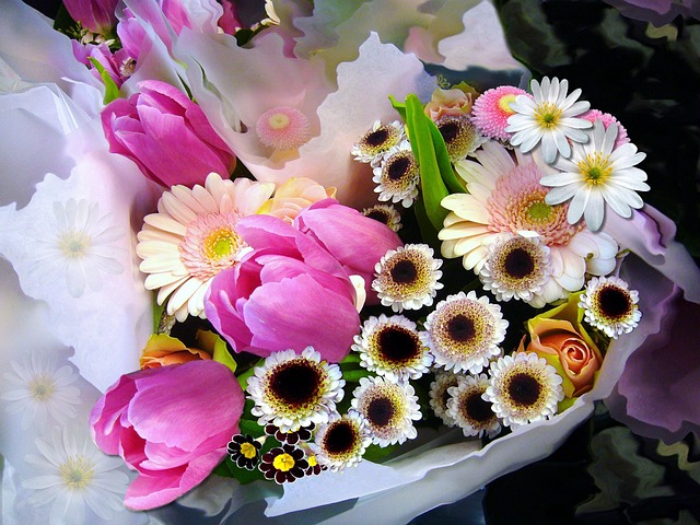 一束鲜花 一束花朵 郁金香 - 上的免费照片