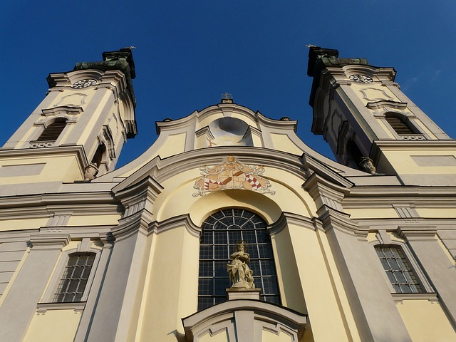 Portenkirche Fürstenzell 教会 门廊 - 上的免费照片