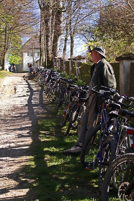 自行车 栅栏 户外活动 - 上的免费照片