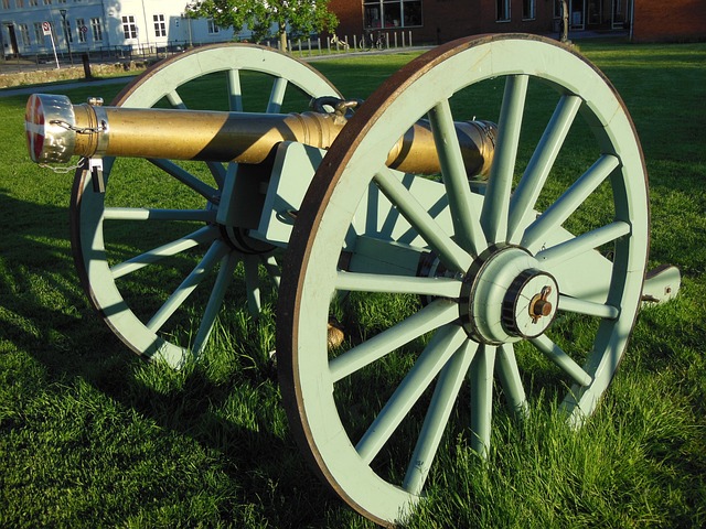 青铜加农炮 Lavette 橡木车轮 - 上的免费照片
