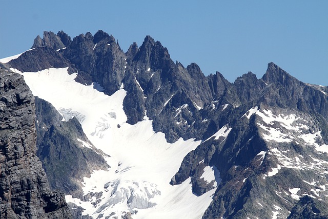伯尔尼高地 阿尔卑斯山 山 - 上的免费照片
