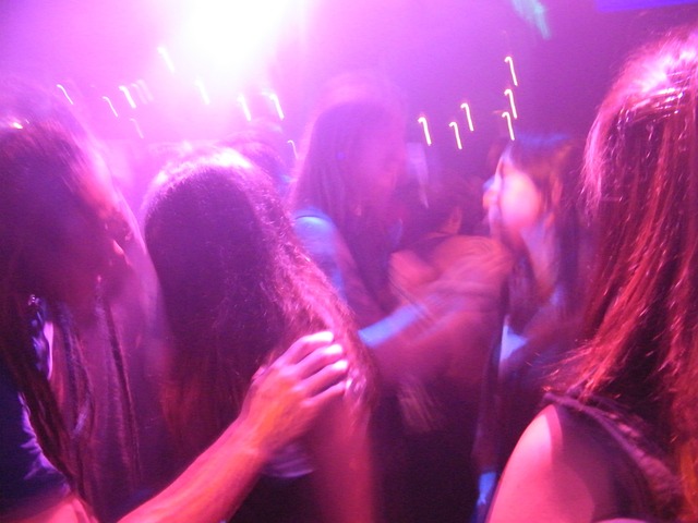 夜晚 俱乐部 跳舞 - 上的免费照片