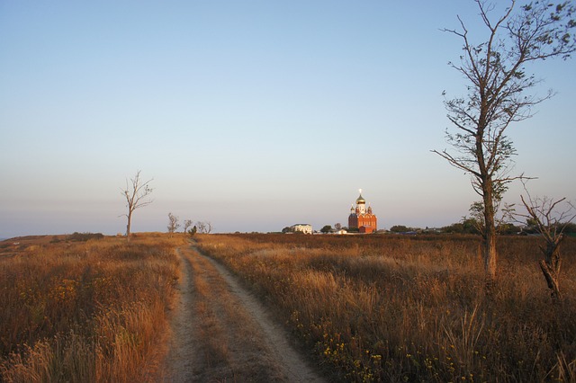 赐予生命的三位一体圣殿 在 Priazovsky 村 寺 - 上的免费照片