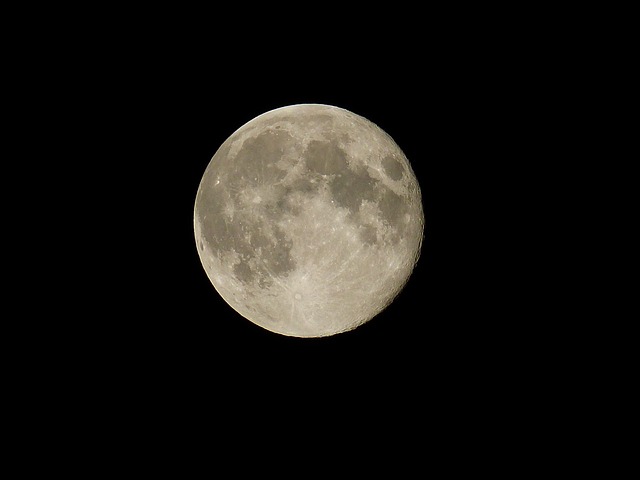 月亮 夜晚 月光 - 上的免费照片