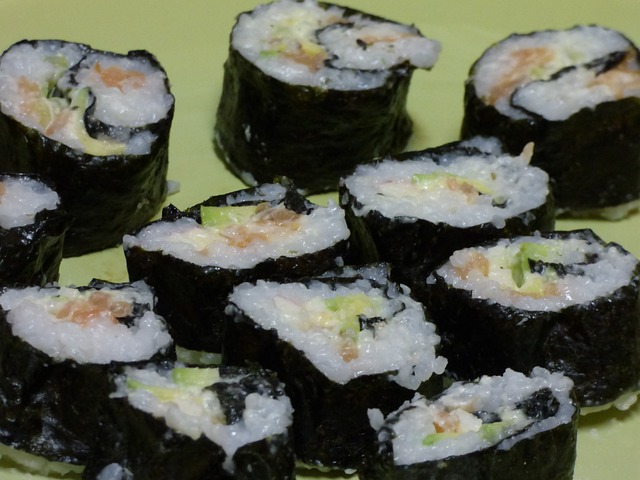 寿司 Surumi 鱼糜 - 上的免费照片