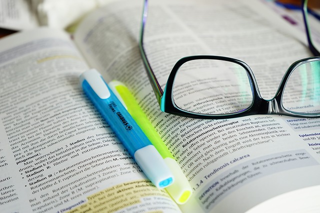 眼镜 读 学习 - 上的免费照片