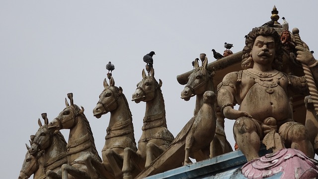 雕像 马匹 神明 - 上的免费照片