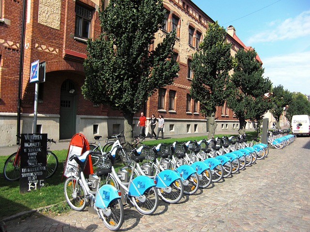 自行车出租 周期 自行车站 - 上的免费照片