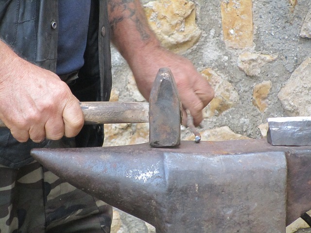 铁匠 锤子 - 上的免费照片
