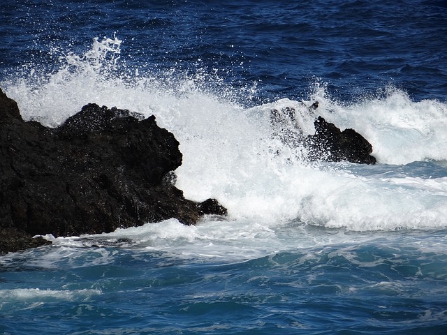 波浪 海 海洋 - 上的免费照片
