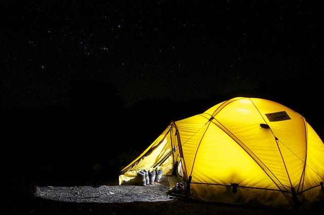 帐篷 营 夜晚 - 上的免费照片