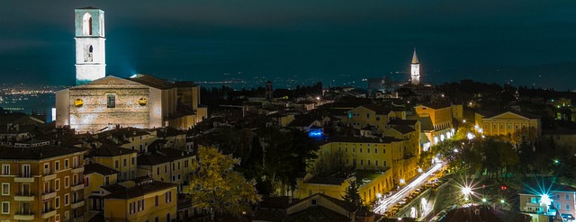 佩鲁贾 夜晚 意大利 - 上的免费照片
