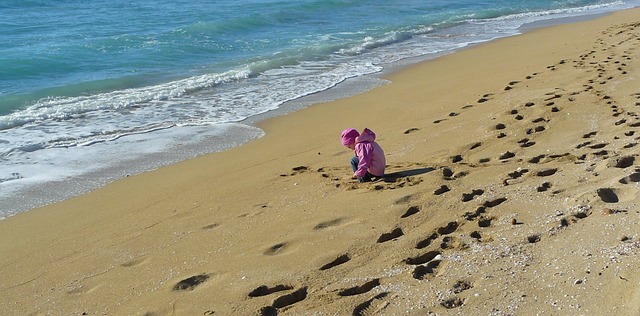 沙滩 孩子 海滩 - 上的免费照片