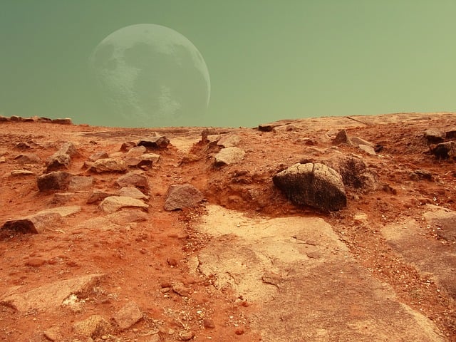 红色星球 月亮 外星人 - 上的免费图片