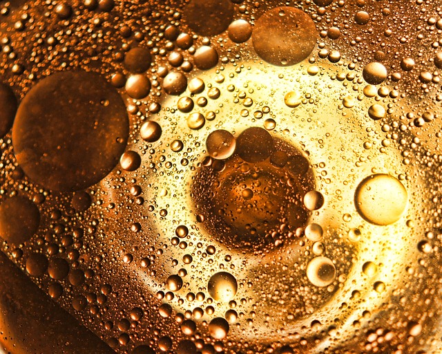 橄榄油 气泡 金子 - 上的免费照片