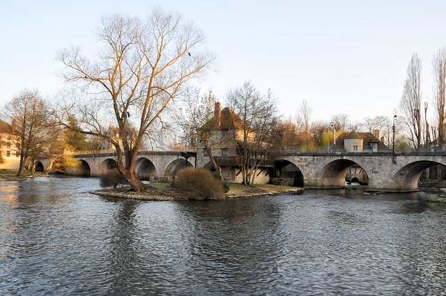 桥 Moret-Sur-Loing 法国 - 上的免费照片