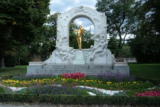约翰·施特劳斯 纪念碑 公园 - 上的免费照片