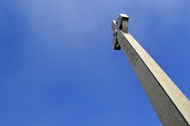 叉 纪念碑 结构 - 上的免费照片
