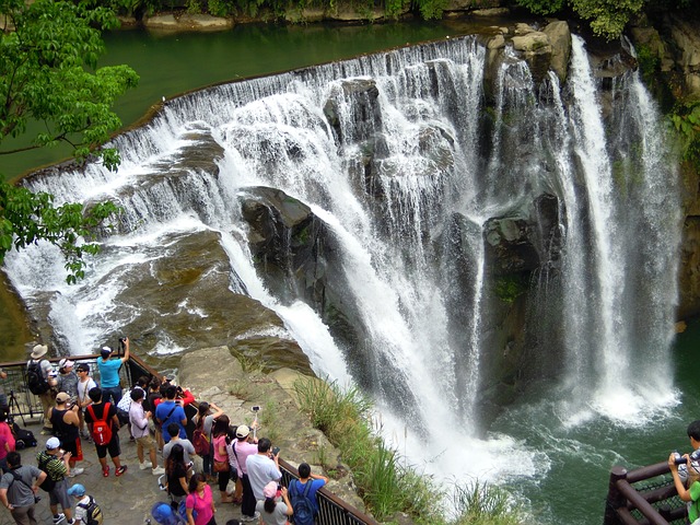 Waterfall 瀑布 基隆河 - 上的免费照片