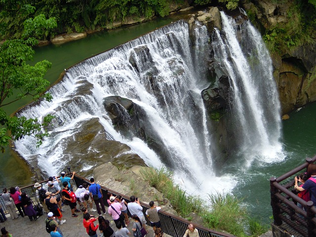Waterfall 瀑布 基隆河 - 上的免费照片