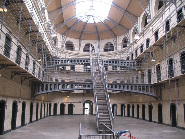 监狱 钢 细胞 - 上的免费照片