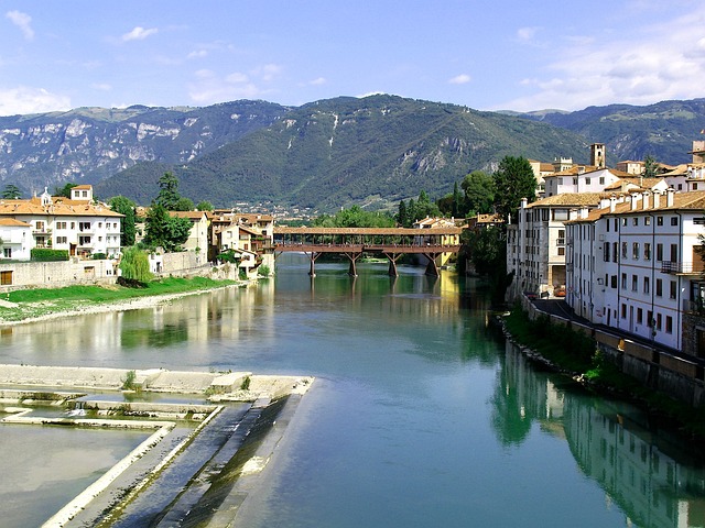 巴萨诺·德尔格拉帕 Ponte Degli Alpini 桥 - 上的免费照片