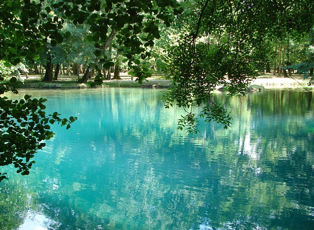 蓝色喷泉 湖 水 - 上的免费照片