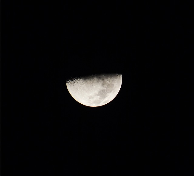 上个季度 月亮 夜 - 上的免费照片