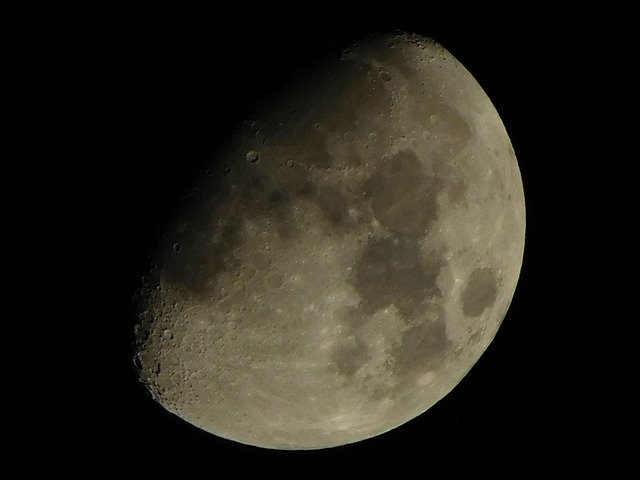 月亮 夜晚 空间 - 上的免费照片