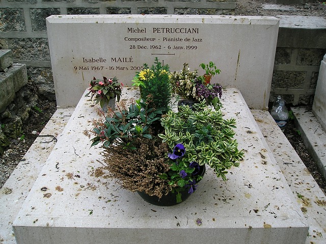 米歇尔·彼得鲁恰尼坟墓 爵士钢琴家 作曲家 - 上的免费照片
