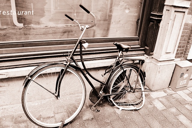 自行车 老的 破碎的 - 上的免费照片