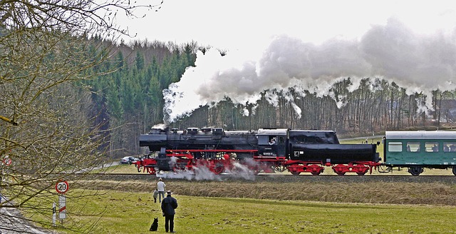 蒸汽机车 蒸汽火车 上坡 - 上的免费照片