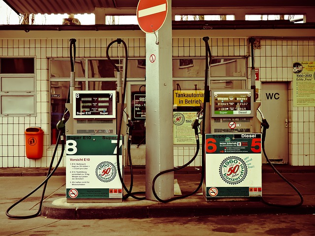 加油站 气泵 汽油 - 上的免费照片