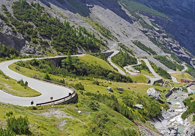 Stelvio 枷锁 南坡道 蛇纹石 - 上的免费照片