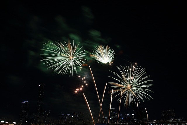 首尔国际烟花节 夜空 汝矣岛 - 上的免费照片