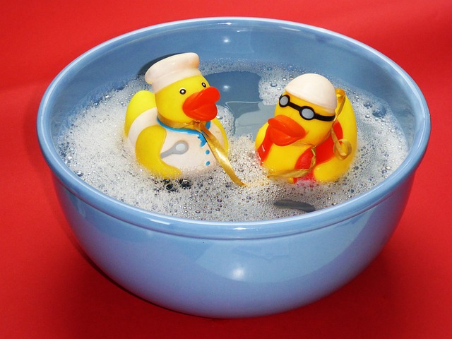 浴缸 四处飞溅 鸭子 - 上的免费照片