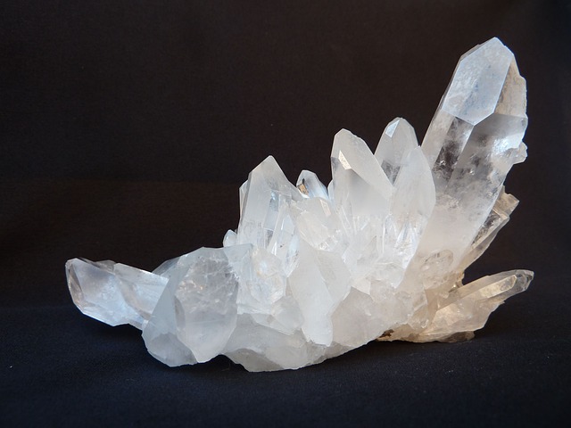 白水晶 透明至白色 宝石尖 - 上的免费照片