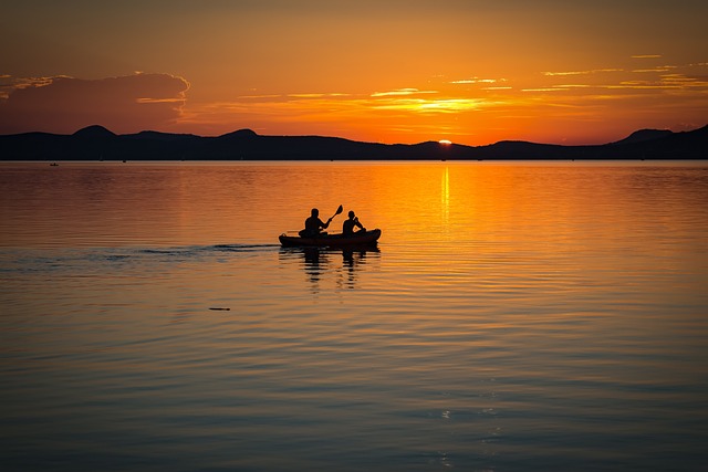巴拉顿湖 日落 湖 - 上的免费照片