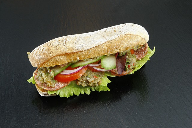 三明治 香肠 萨拉米 - 上的免费照片