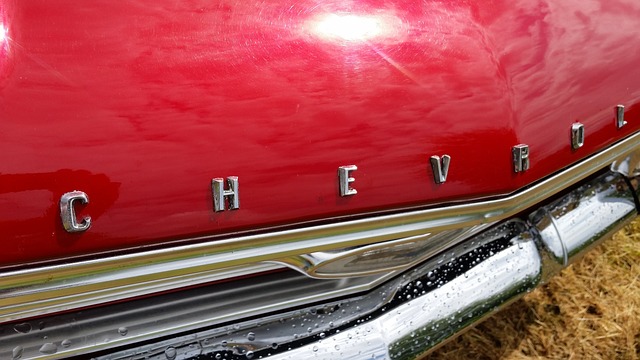 卖Chevrolet 汽车 红色 - 上的免费照片