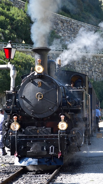 蒸汽机车 蒸汽火车富尔卡山脉 历史的 - 上的免费照片