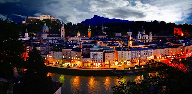 萨尔斯堡 夜景 - 上的免费照片