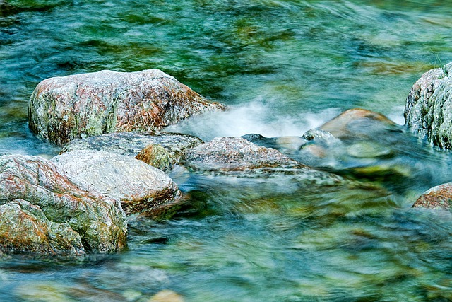 韦尔扎斯卡山谷 水和石头 - 上的免费照片