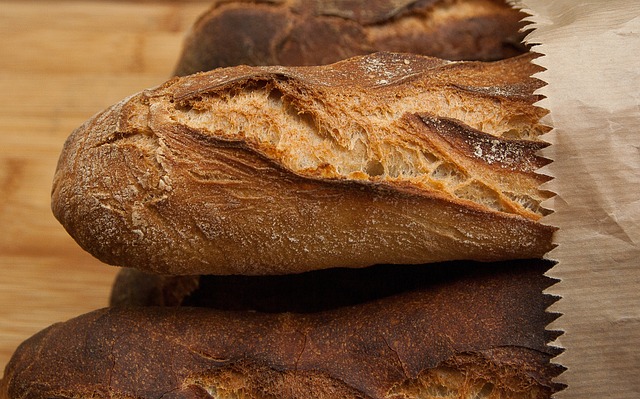 面包 法式长棍面包 脆皮 - 上的免费照片