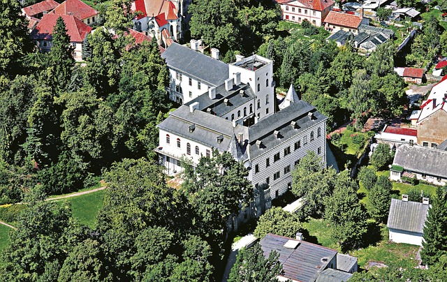 城堡 帕尔杜比采 鸟瞰图 - 上的免费照片