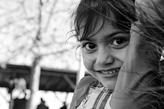 女童 女孩子 微笑 - 上的免费照片