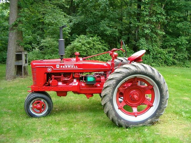 拖拉机 Farmall H 乡村的 - 上的免费照片