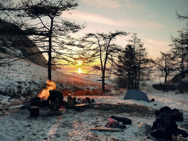 冬季景观 露营 冒险 - 上的免费照片