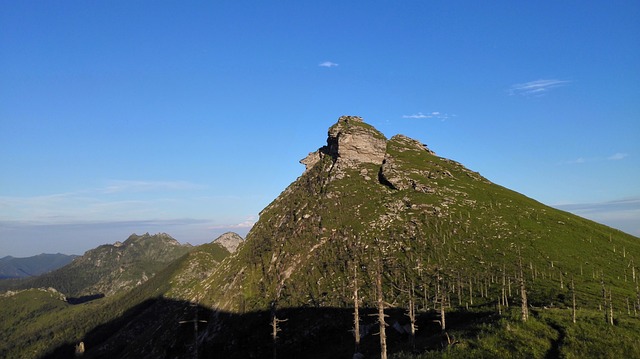 鹿角梁 高山 蓝天 - 上的免费照片